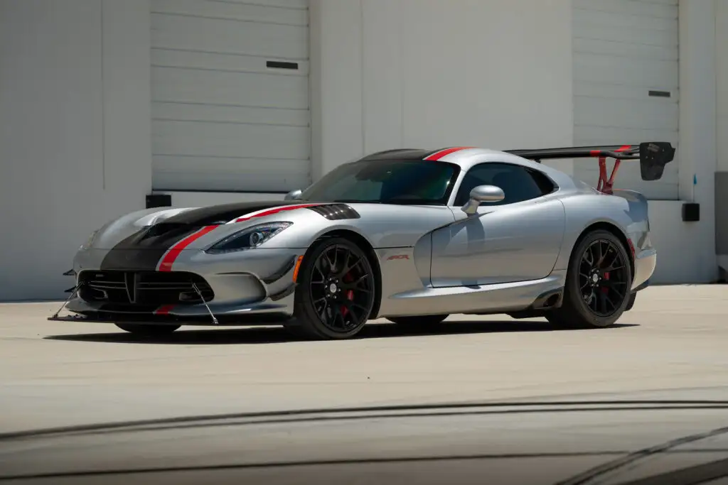 2016 Dodge Viper GTC's photo