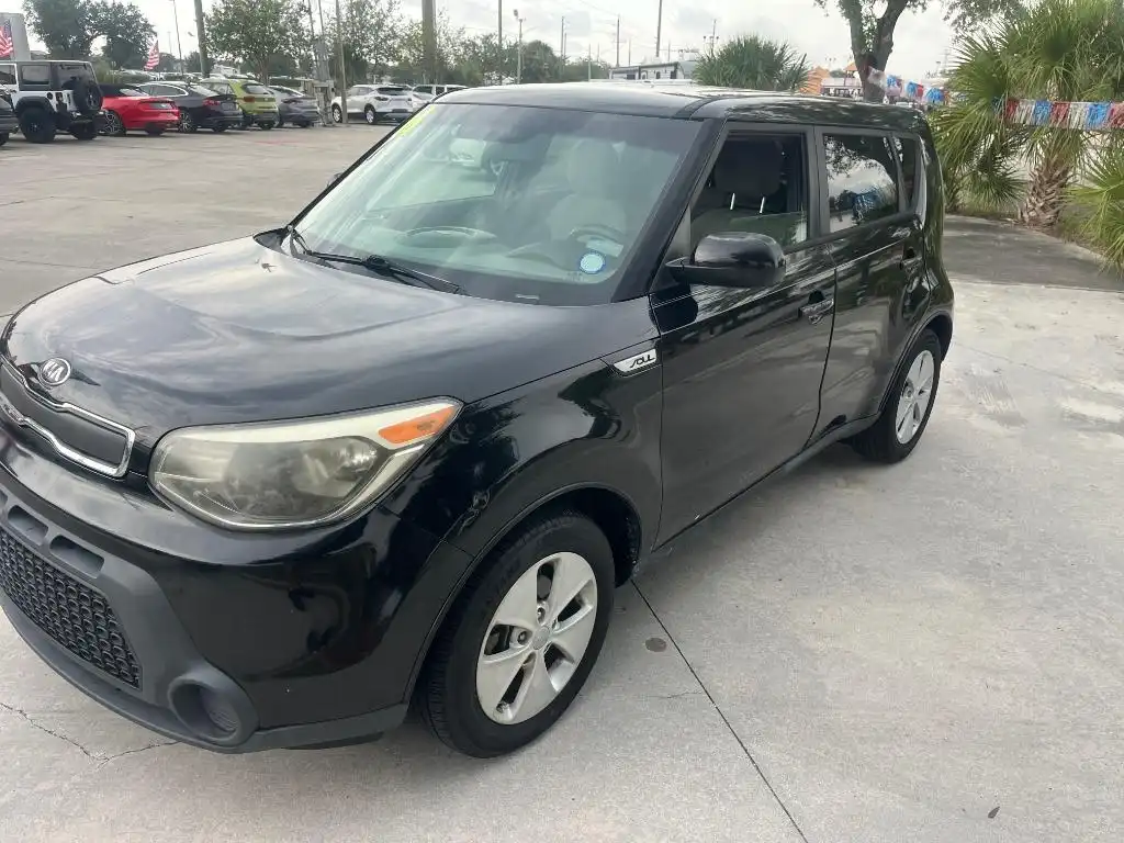 2016 Kia Soul 1.6L Base 5-Door's photo