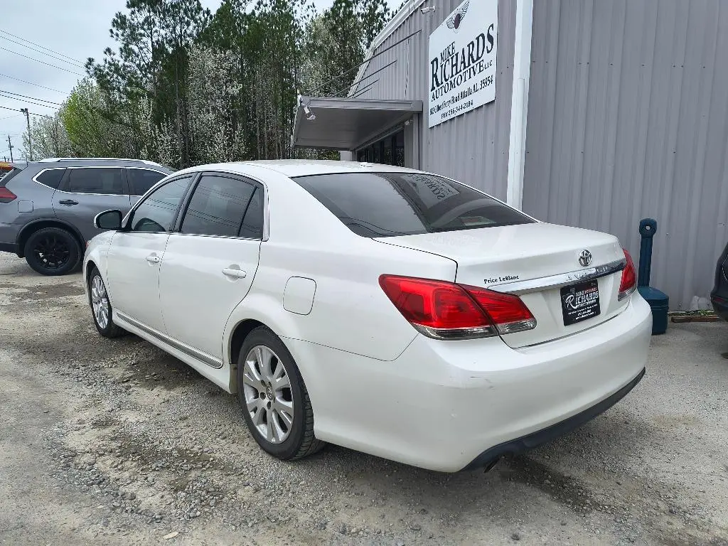 2011 Toyota Avalon Avalon photo 4