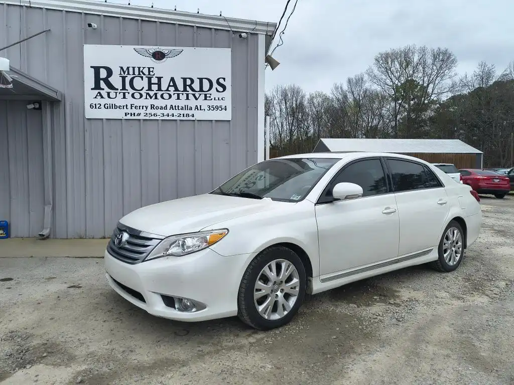 2011 Toyota Avalon Avalon's photo