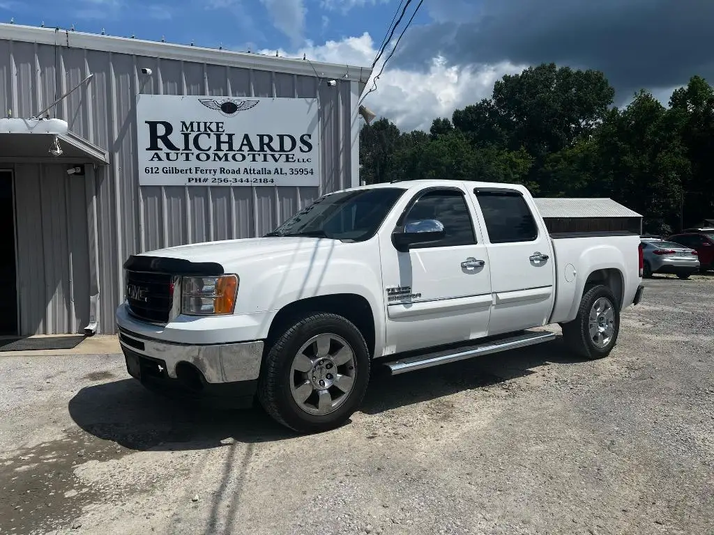 2011 GMC Sierra 2WD Crew Cab SLE SWB photo 1
