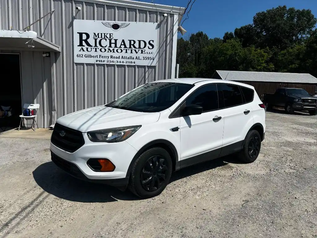 2018 Ford Escape S's photo