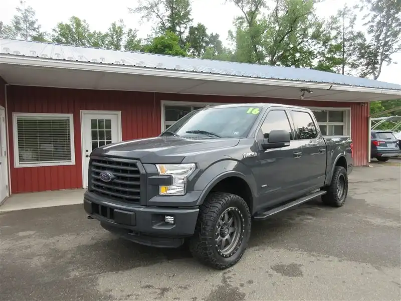 2016 Ford F-150 XLT 4x4 SuperCrew 5-1/2 Box's photo