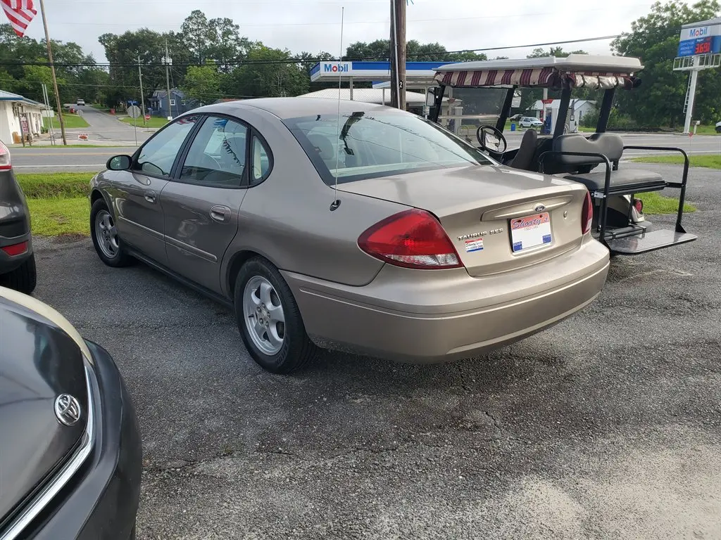 2004 Ford Taurus SES photo 4