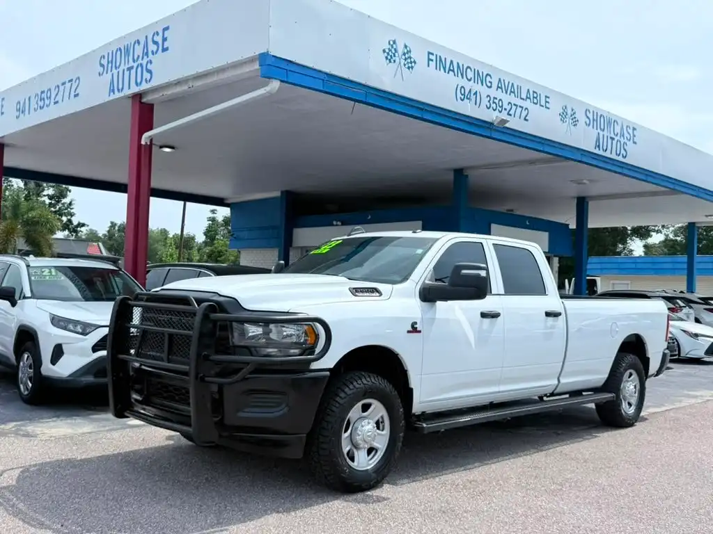 2023 RAM 3500 Tradesman 4X4 Crew Cab LWB's photo