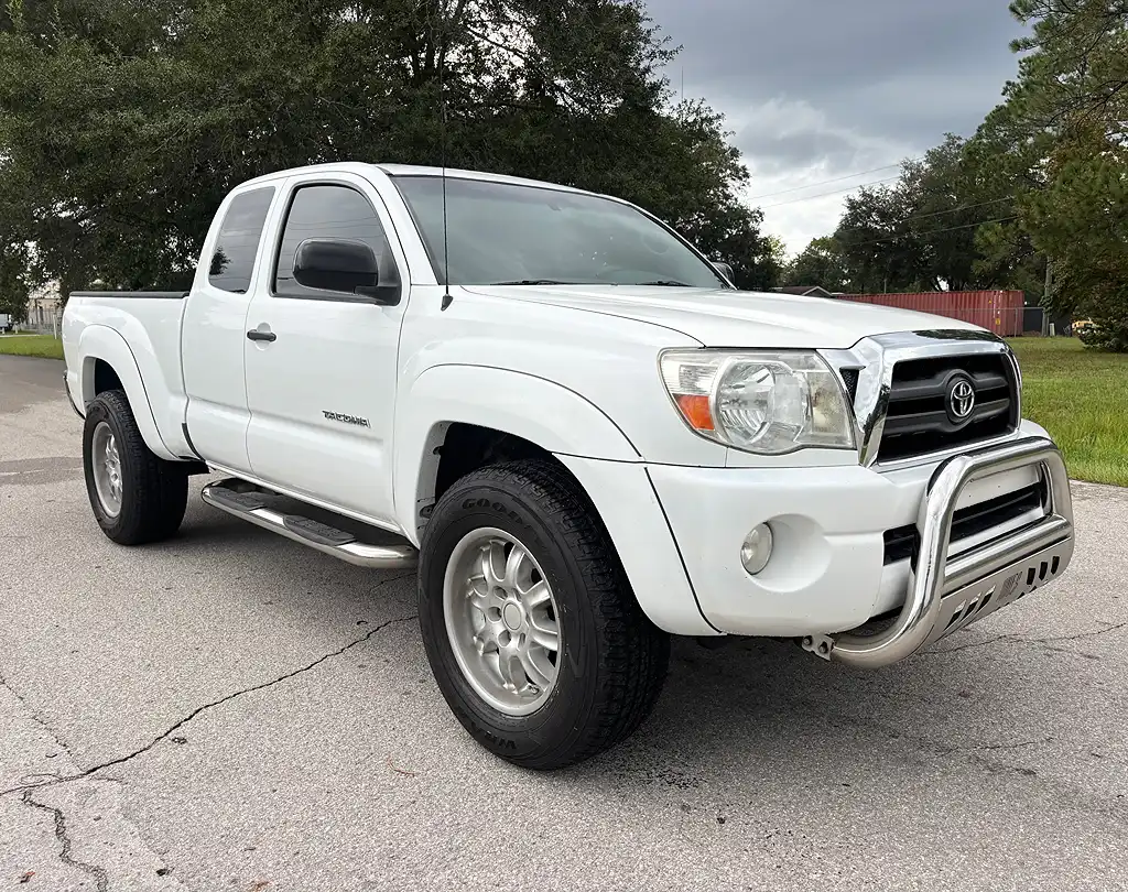 2006 Toyota Tacoma PreRunner Access Cab V6 5AT's photo