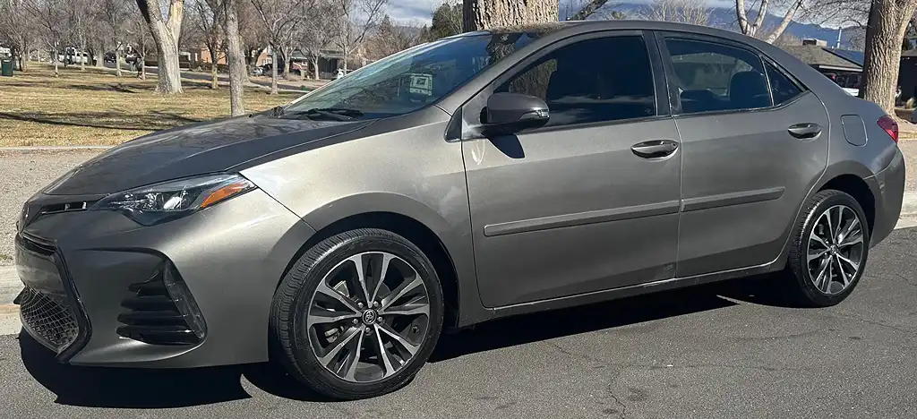 2019 Toyota Corolla SE AT's photo