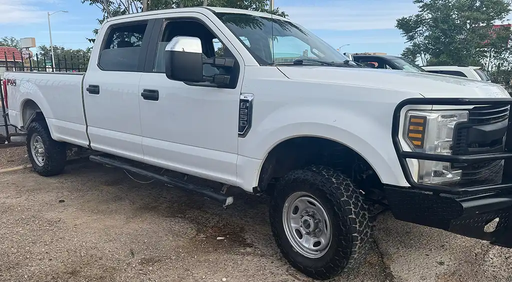 2019 Ford F-250 XL 4x4 Crew Cab 8' Box's photo