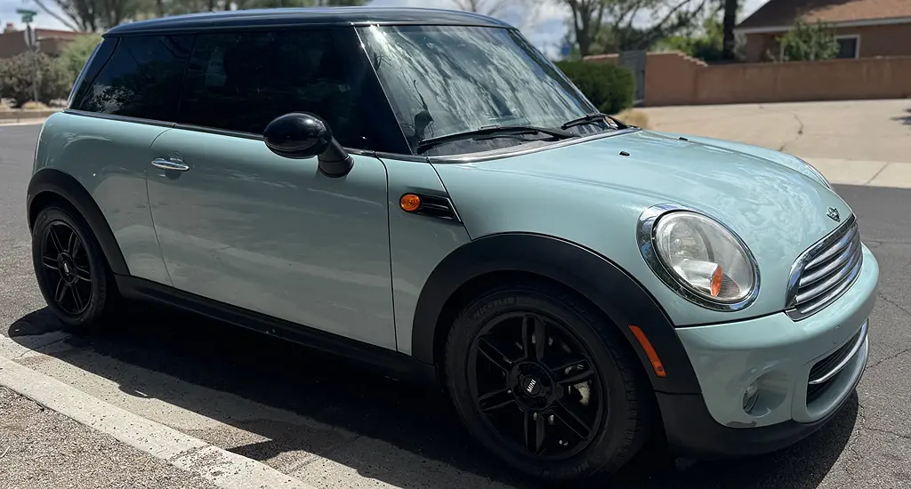 Vehicle Image 2