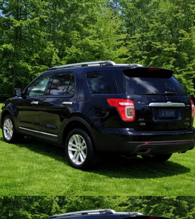 2013 Ford Explorer XLT photo 3