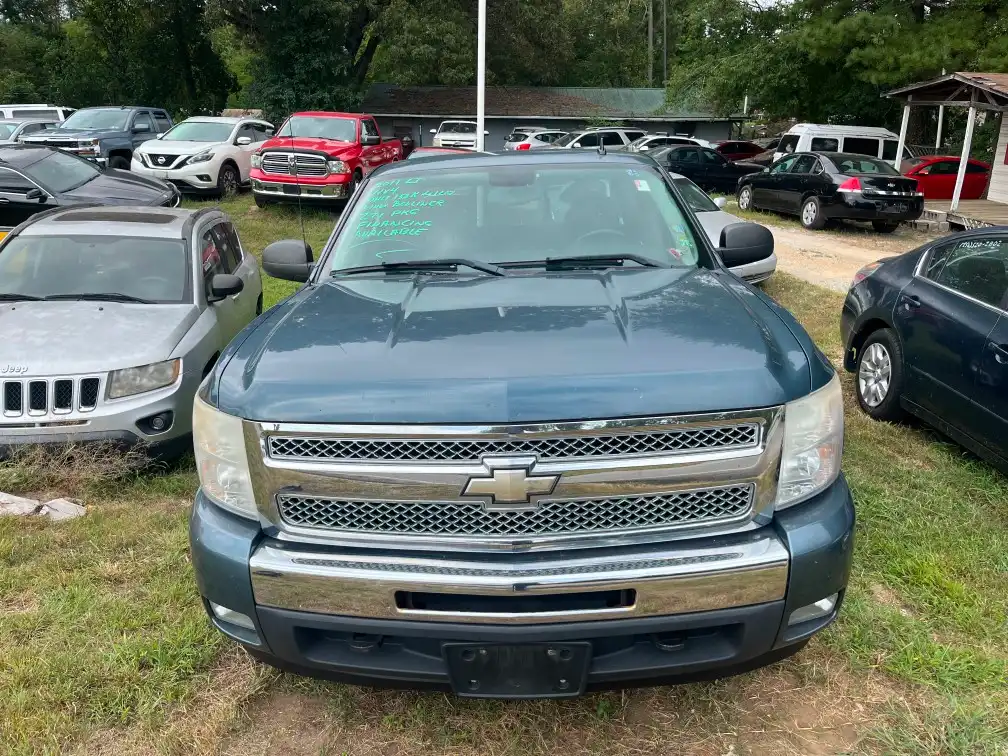 2011 Chevrolet Silverado 1500 LT 4X4 Extended Cab MWB's photo