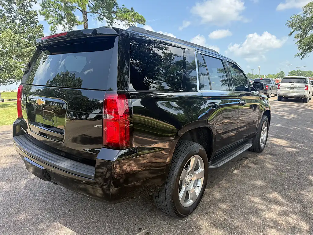 2017 Chevrolet Tahoe 2WD LT's photo