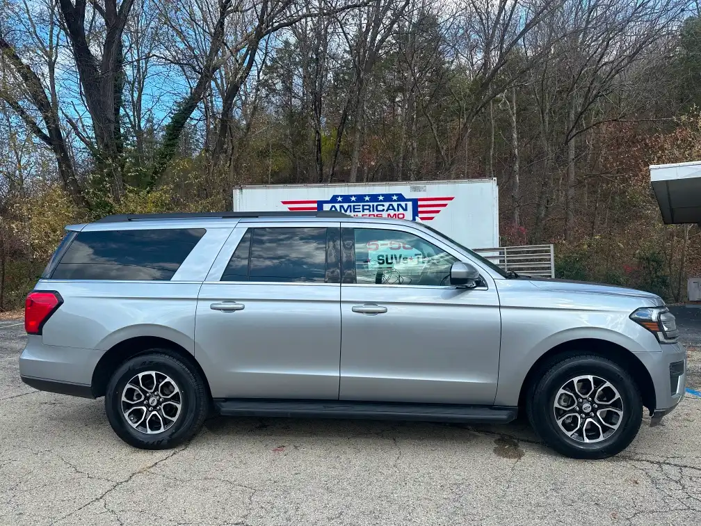 2024 Ford Expedition XLT MAX's photo