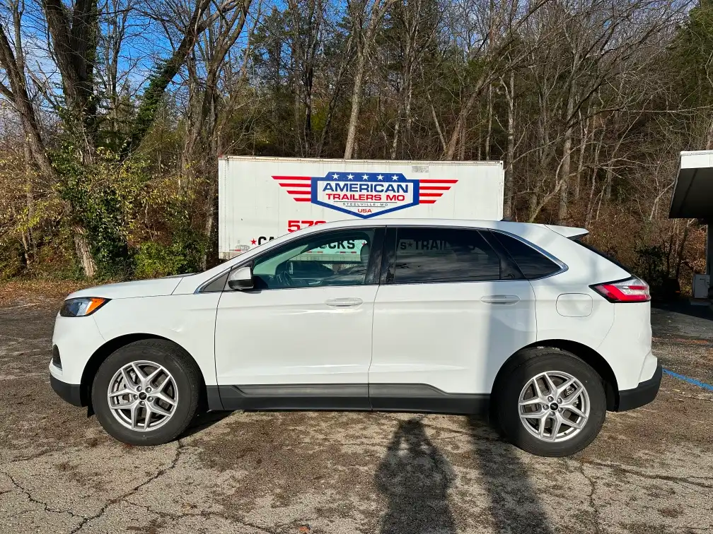 2024 Ford Edge SEL AWD's photo