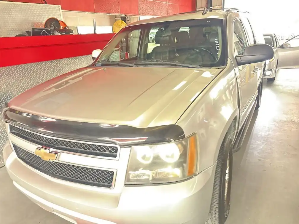 2011 Chevrolet Suburban LT 4WD 1500's photo