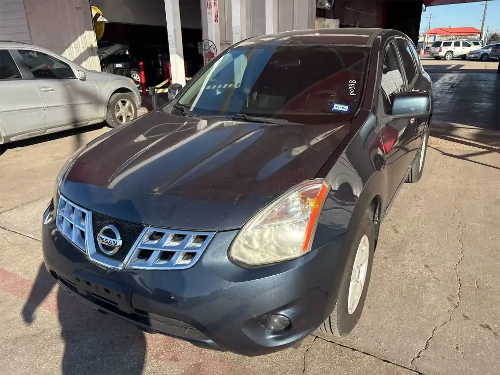 2013 Nissan Rogue S AWD's photo