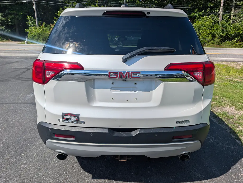 2017 GMC Acadia SLT2 AWD photo 5