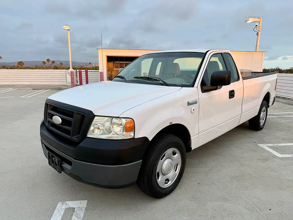 2007 Ford F-150 XL Regular Cab 126-in Styleside's photo
