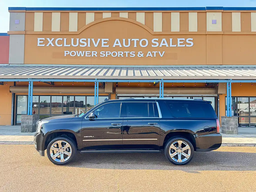 2016 GMC Yukon Denali AWD's photo