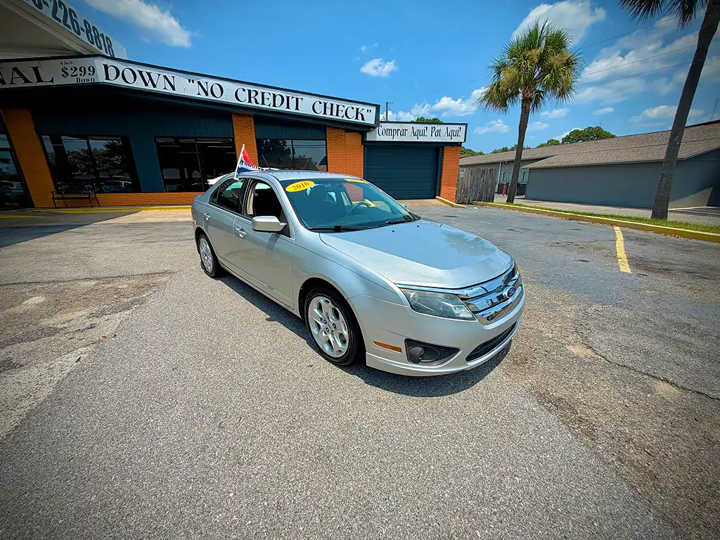 2010 Ford Fusion I-4 SE's photo