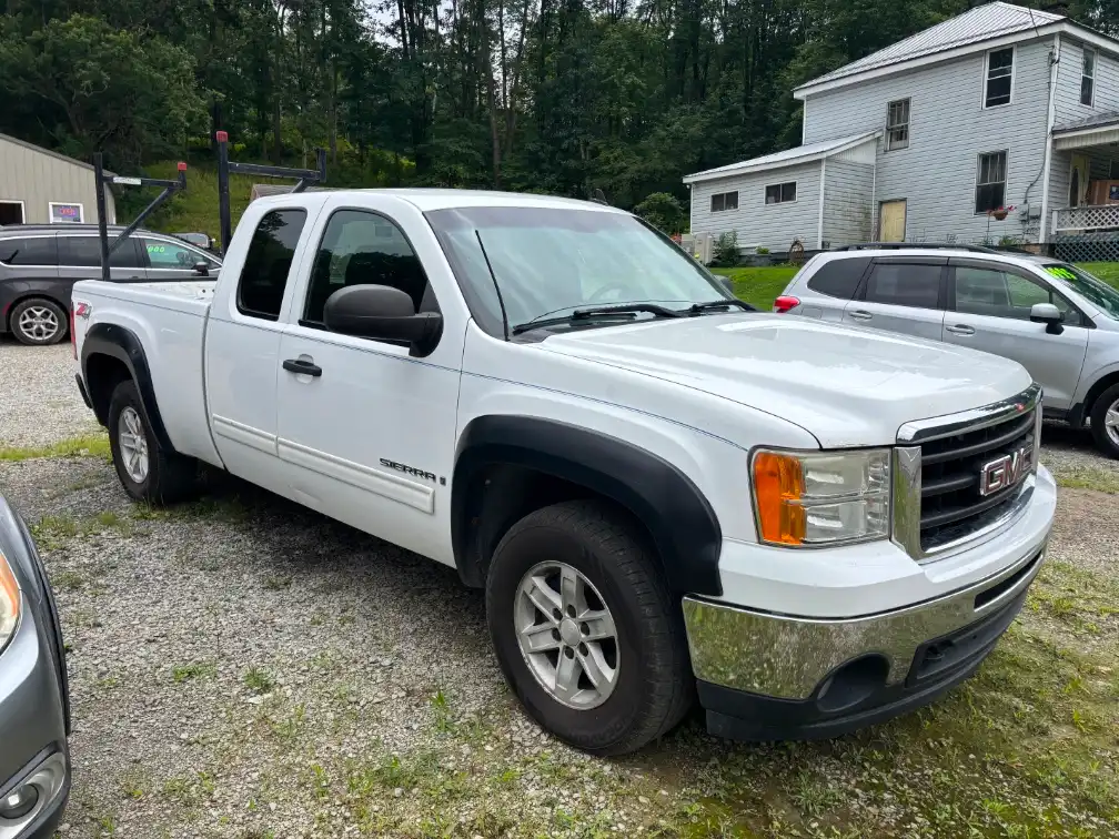 2009 GMC Sierra 4WD Extended Cab SLE1 SWB's photo