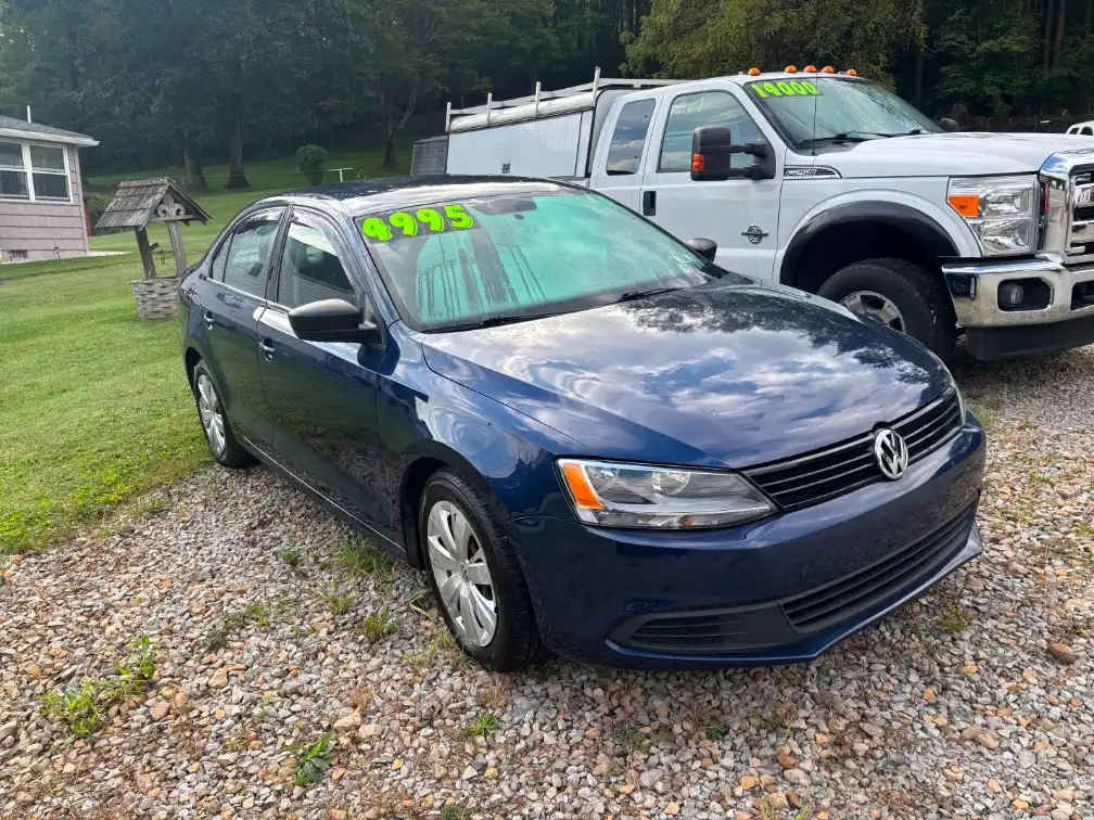 2013 Volkswagen Jetta 2.0L Base Auto's photo
