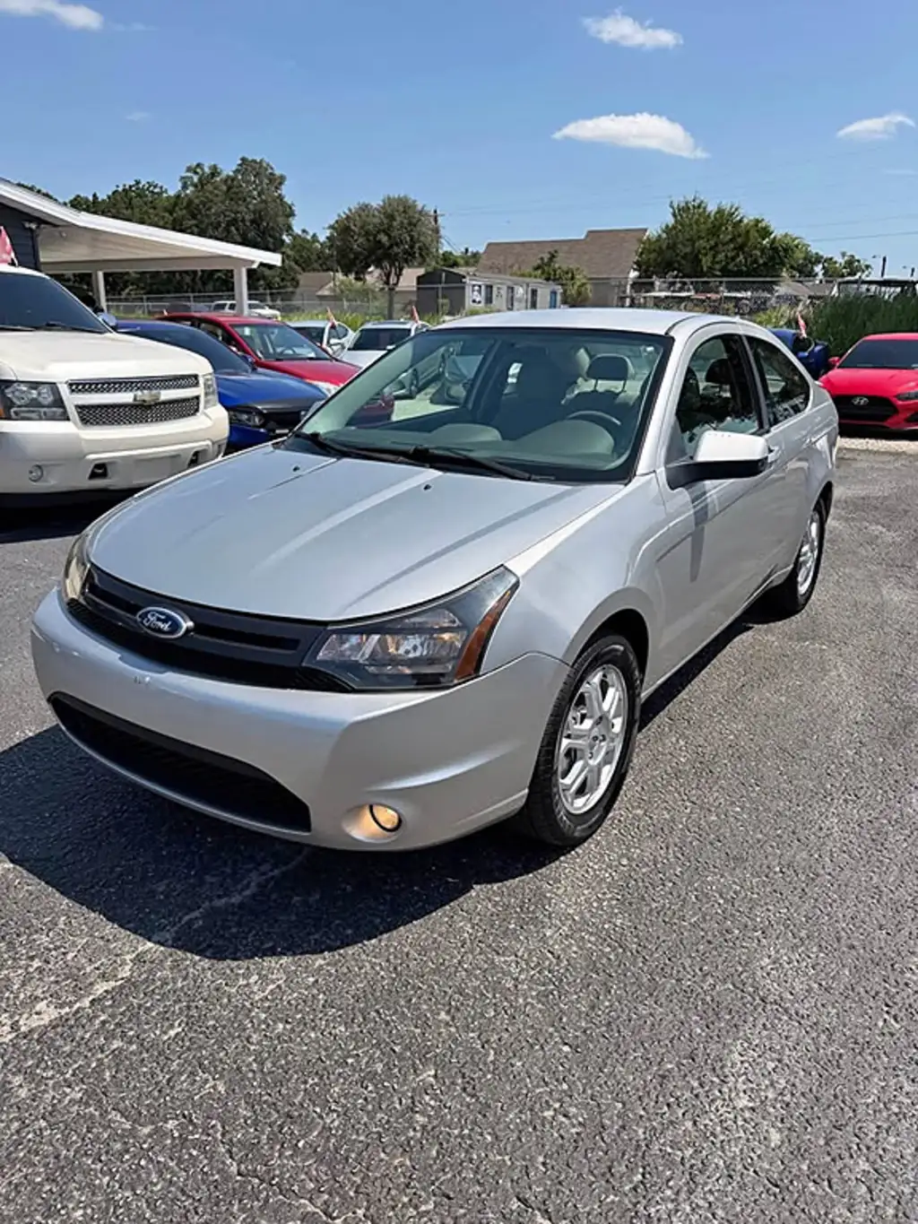 2009 Ford Focus SE's photo