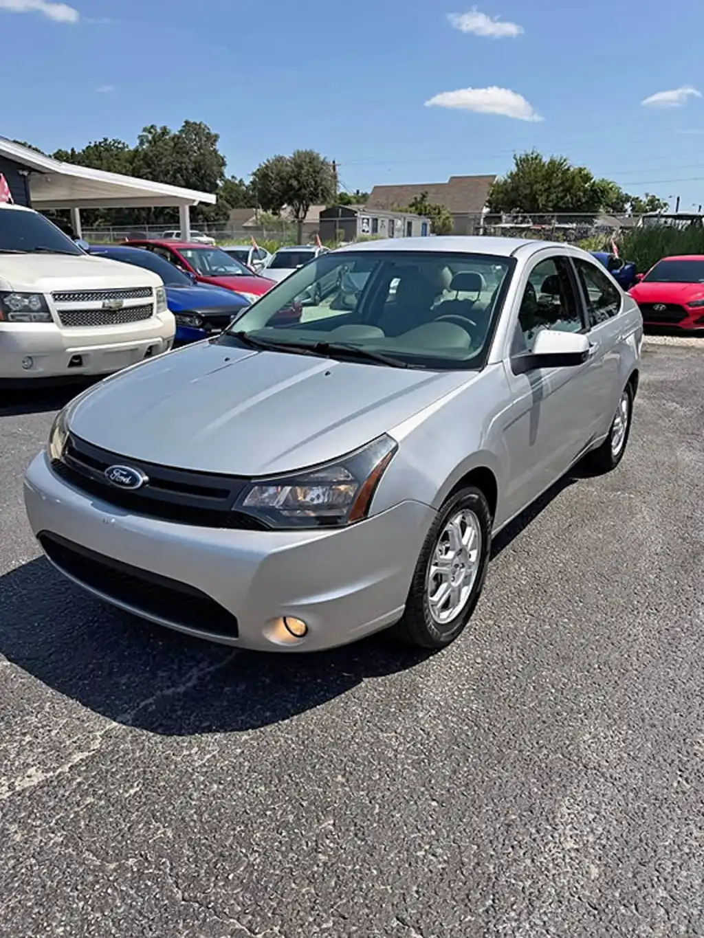 2009 Ford Focus SE's photo