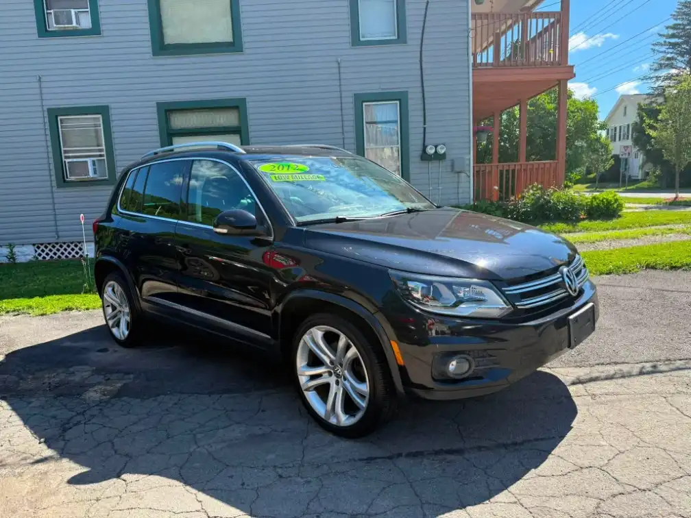 2012 Volkswagen Tiguan S auto 4WD's photo