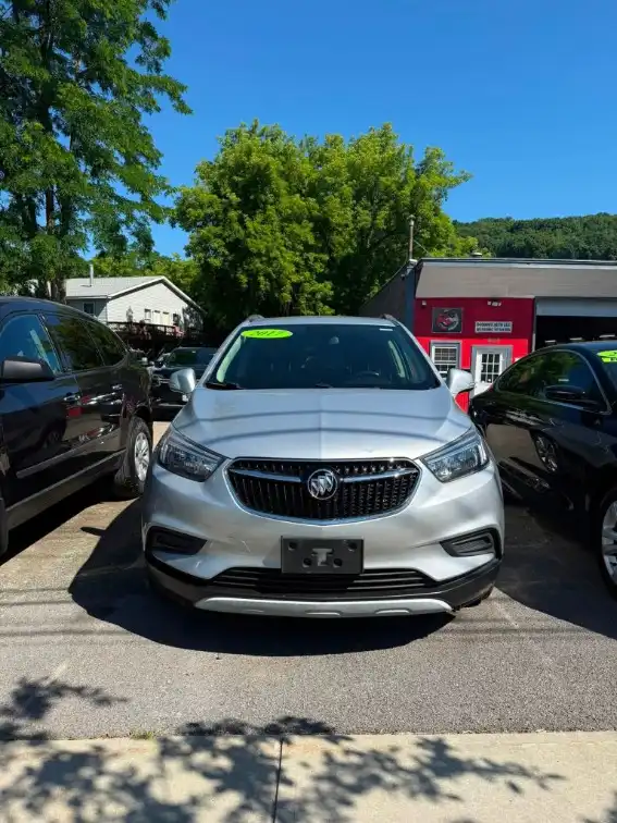 2017 Buick Encore Preferred's photo
