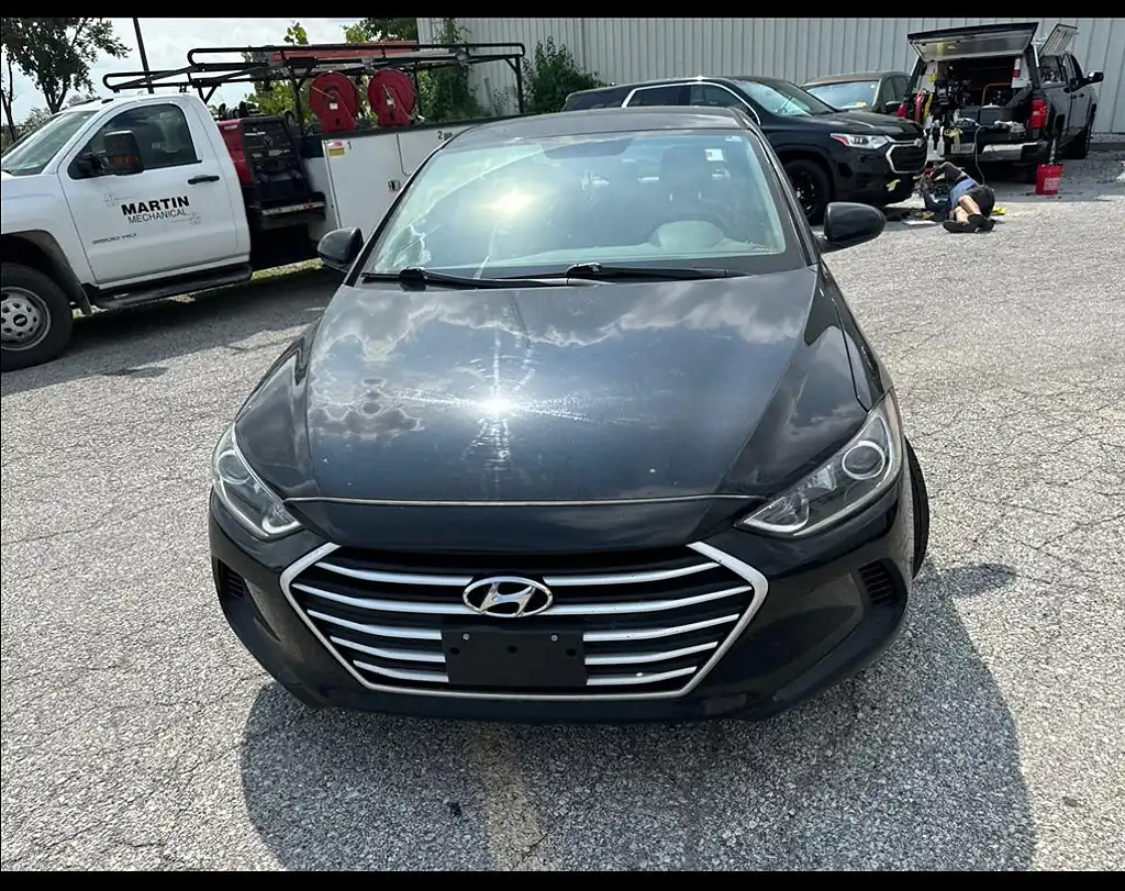 2017 Hyundai Elantra 2.0 SE A/T PZEV's photo