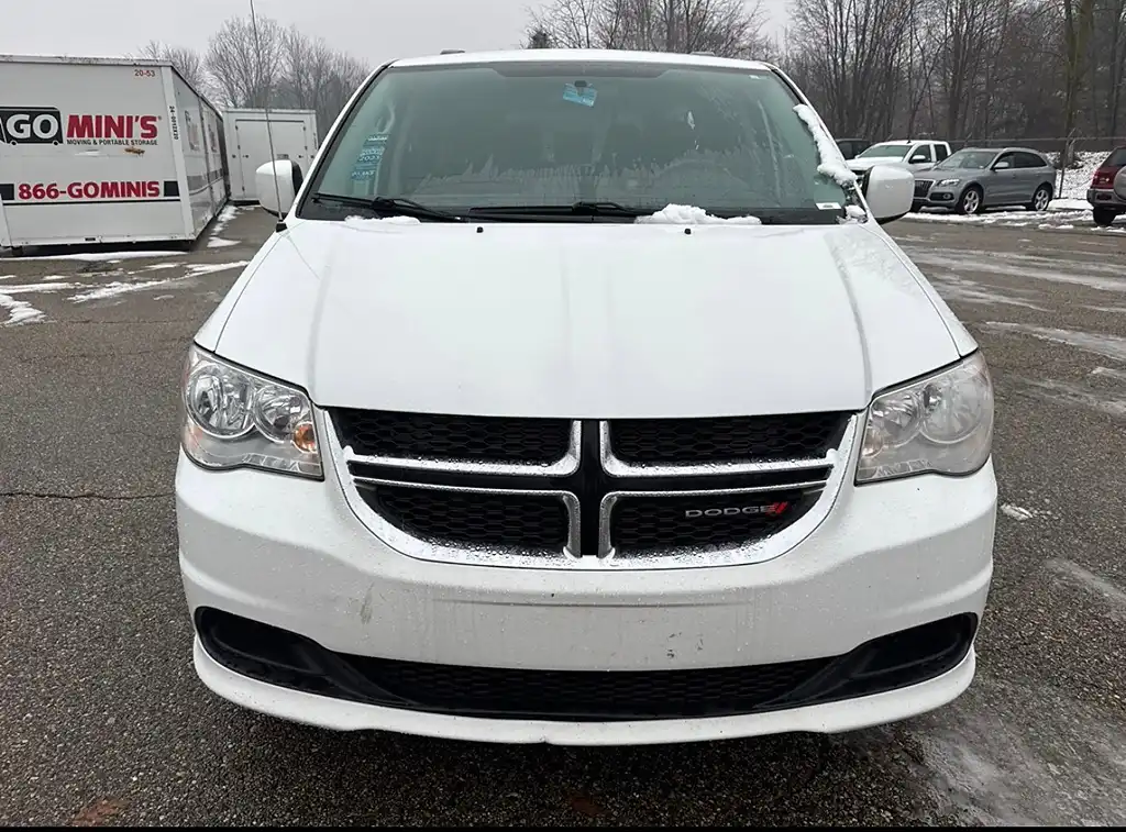 2016 Dodge Grand Caravan SXT's photo