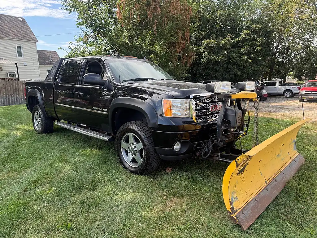 2012 GMC Sierra 4WD Crew Cab Standard Box's photo