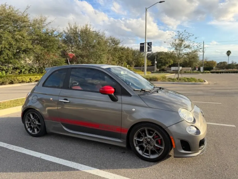 2013 FIAT 500 Abarth photo 3