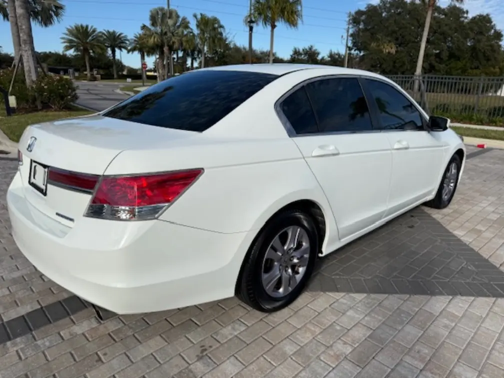 2012 Honda Accord SE Auto photo 5
