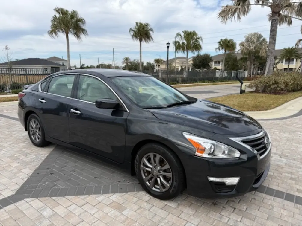 2015 Nissan Altima 2.5 S photo 5