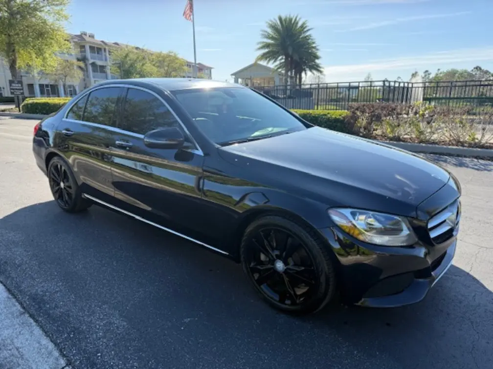 2016 Mercedes-Benz C-Class C300 photo 4