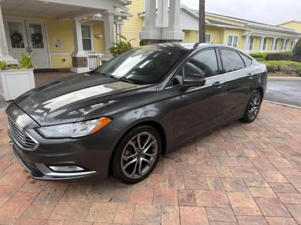 2017 Ford Fusion SE FWD's photo