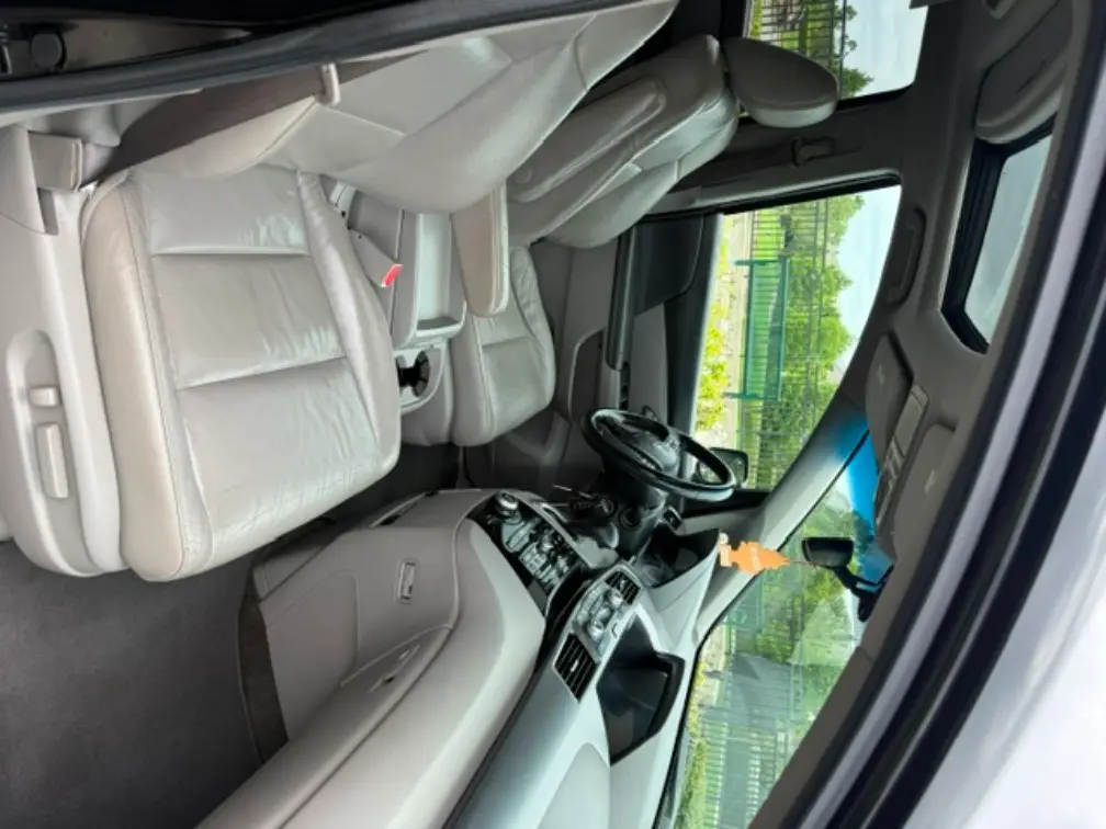 2012 Honda Odyssey EX-L photo 5
