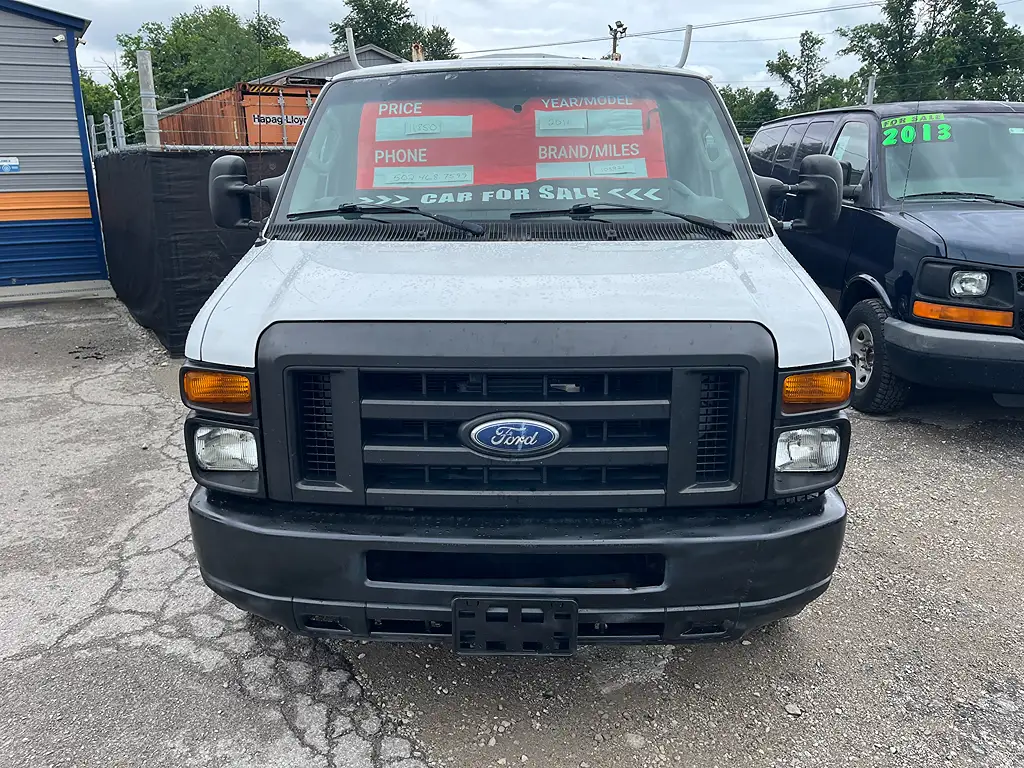 2011 Ford E-Series E-250 Van photo 1