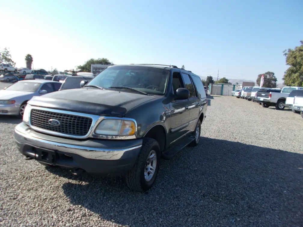 2001 Ford Expedition Base photo 3