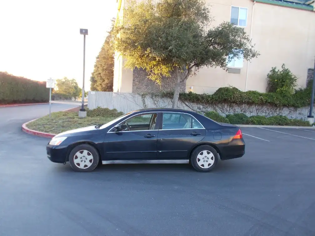 2006 Honda Accord LX 5AT's photo