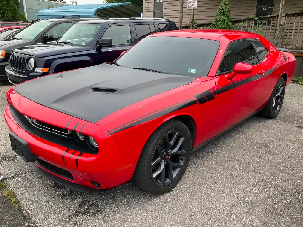 2018 Dodge Challenger SXT's photo