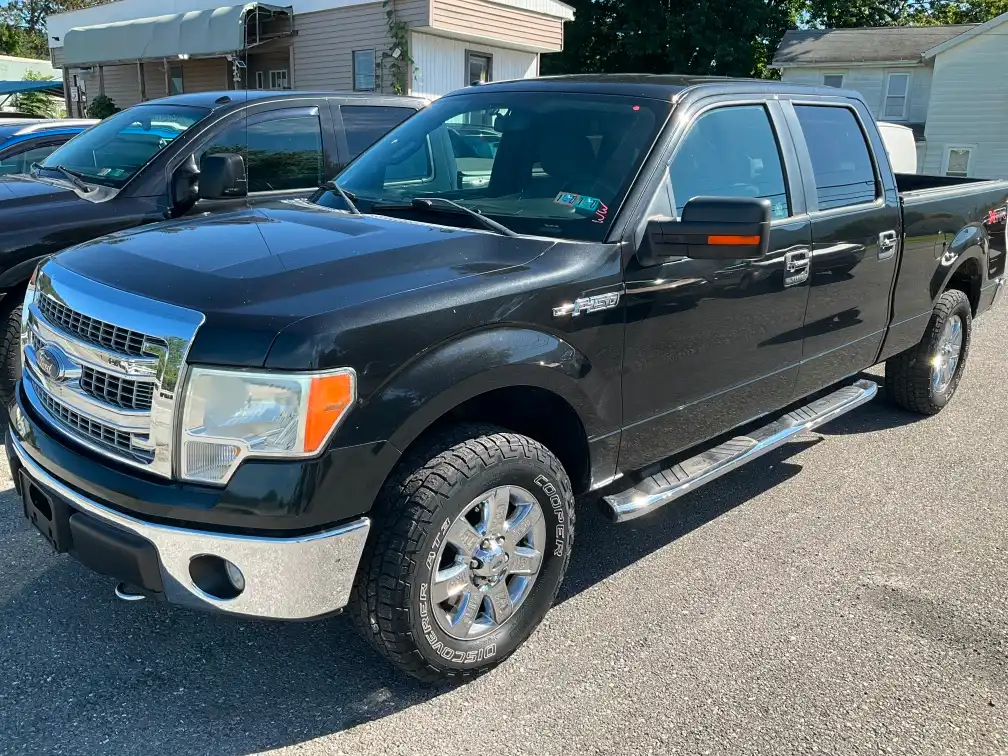 2014 Ford F-150 Lariat 4WD SuperCrew 145 in's photo