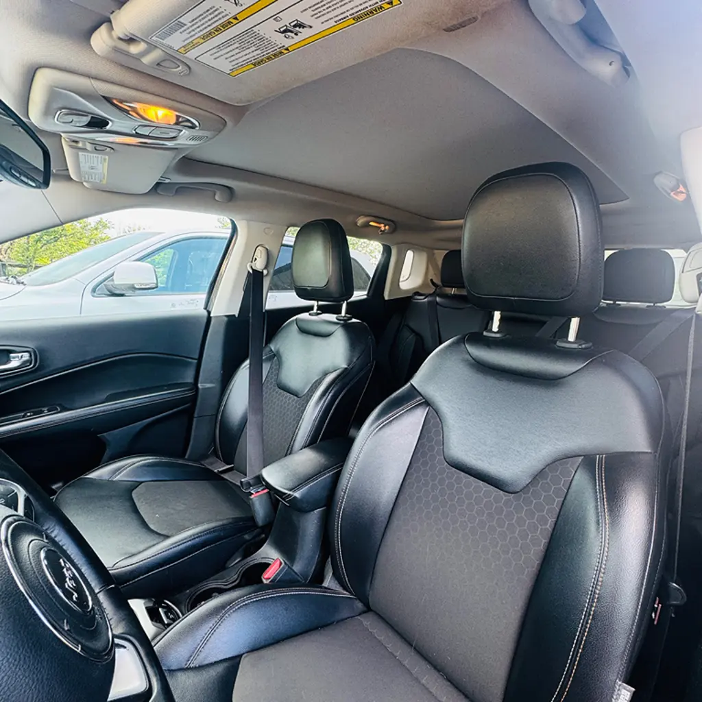 2017 Jeep Compass Latitude 4X4 photo 4