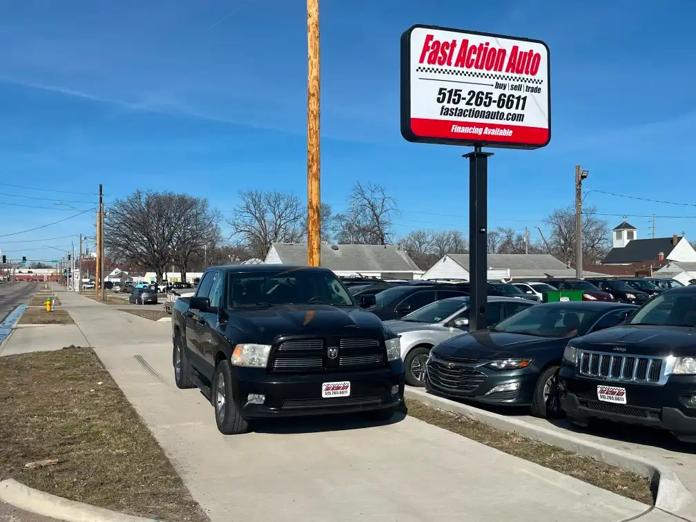 2010 RAM 1500 SLT 4x4 Crew Cab's photo