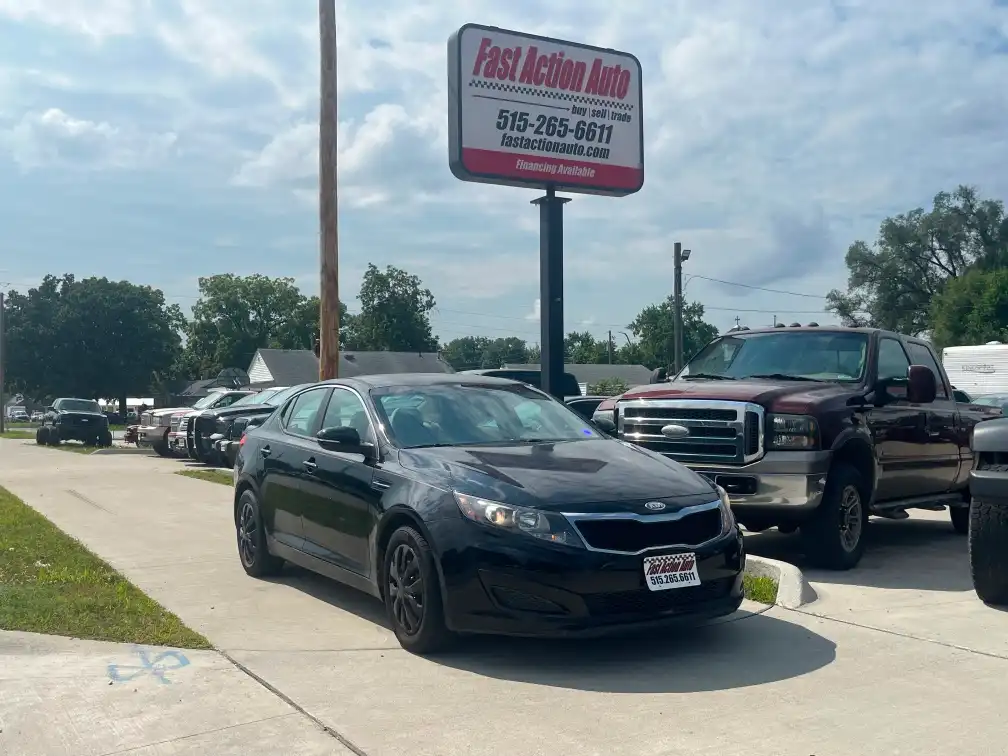 2011 Kia Optima LX AT's photo