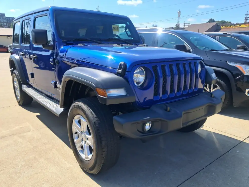 2019 Jeep Wrangler Sport S's photo