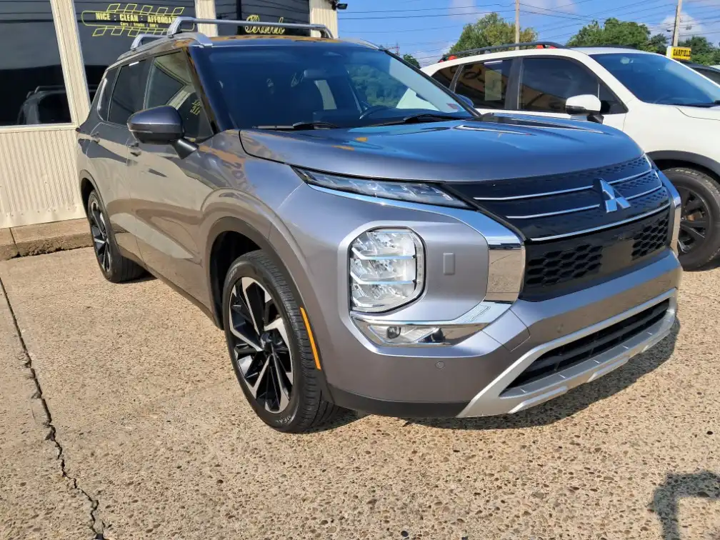 2022 Mitsubishi Outlander SE S-AWC's photo
