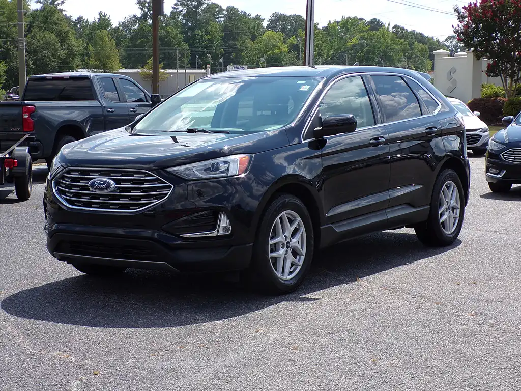 2021 Ford Edge SEL's photo